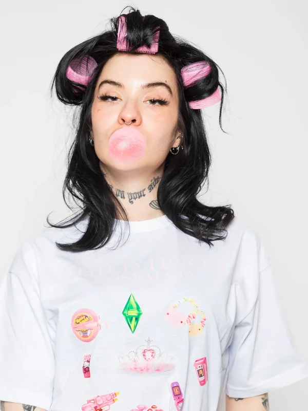 Childhood Nostalgia Baskılı Relaxed Fit Beyaz Kadın Tshirt