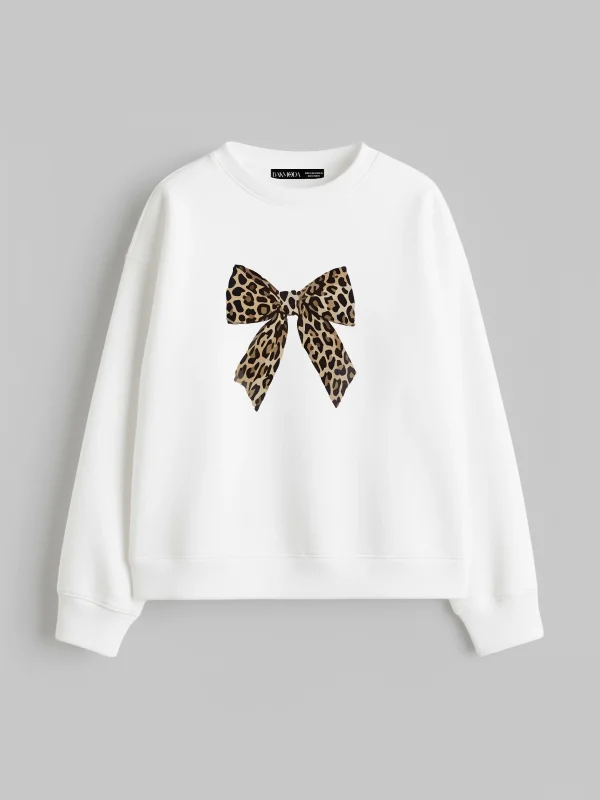 Fiyonk Leopar Baskılı Kapüşonsuz Relaxed Fit Kadın Beyaz Sweatshirt