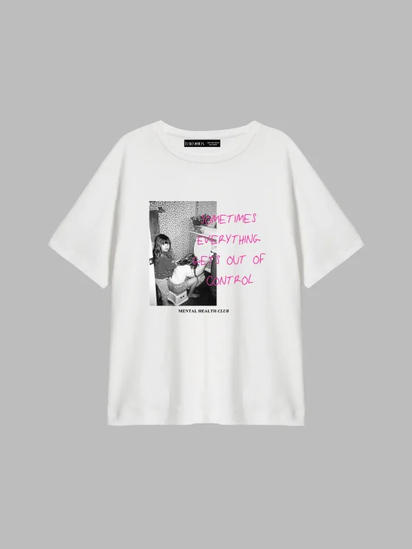 Gets Out Of Control Baskılı Relaxed Fit Beyaz Kadın Tshirt