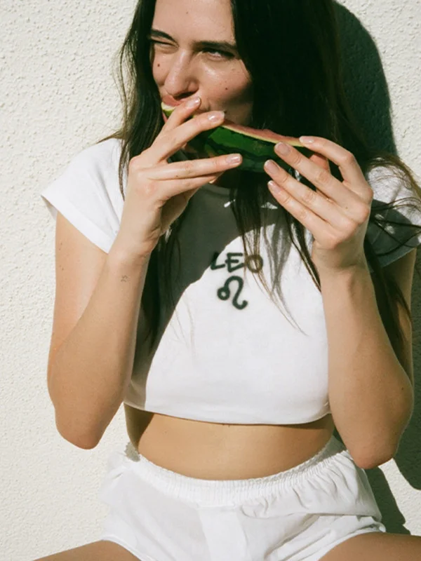 Leo Baskılı Beyaz Crop Top