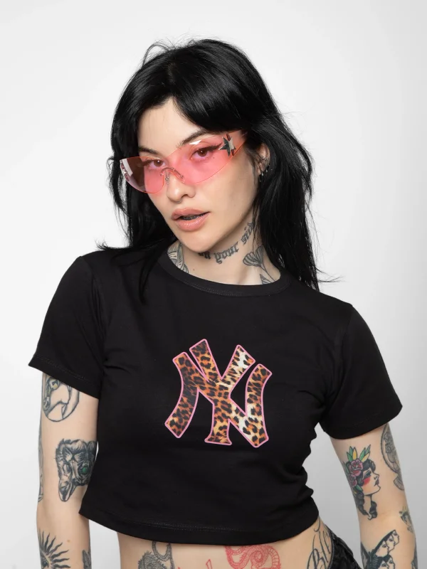 Leopar NY Baskılı Siyah Crop Top