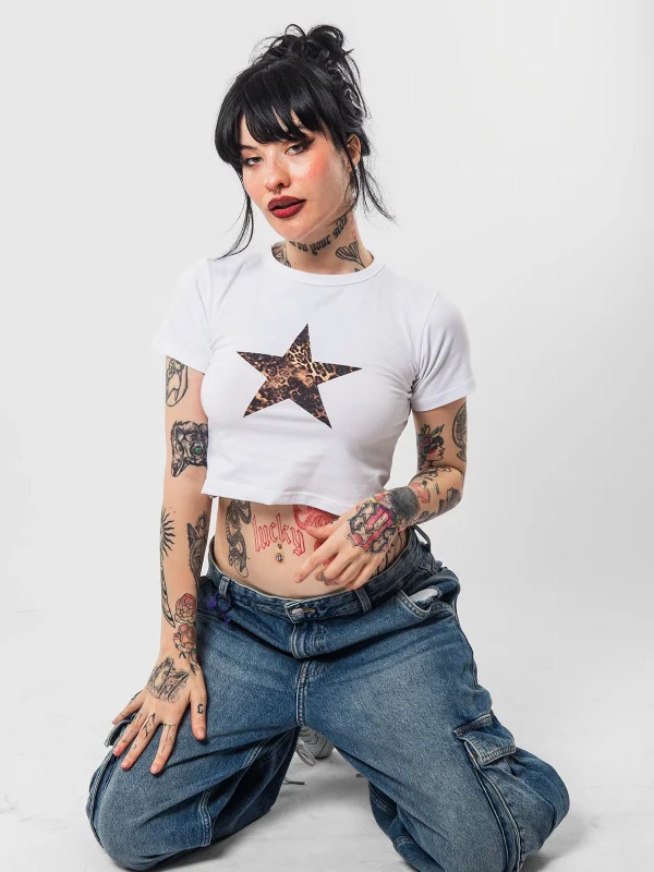 Leopar Star Baskılı Beyaz Crop Top