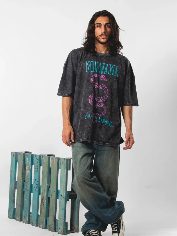 Nirvana Serve The Servants Baskılı Yıkamalı Siyah Oversize Unisex Tshirt