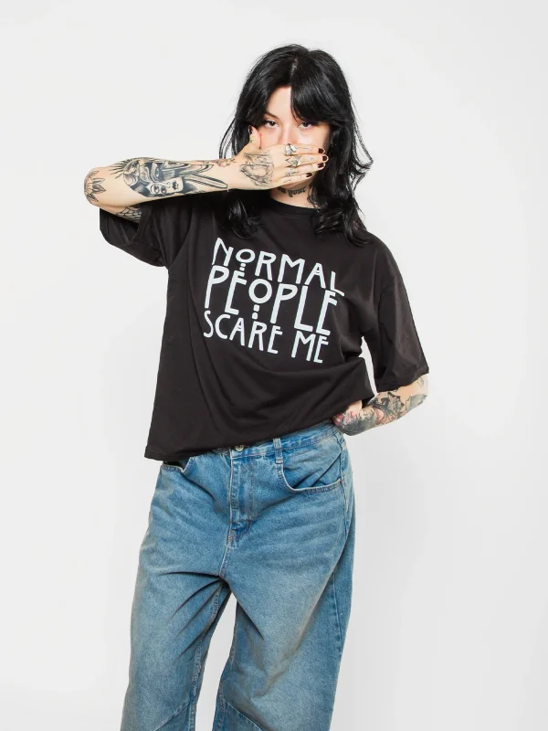 Normal People Scare Me Baskılı Rahat Kalıp 30/1 Unisex Siyah Tshirt