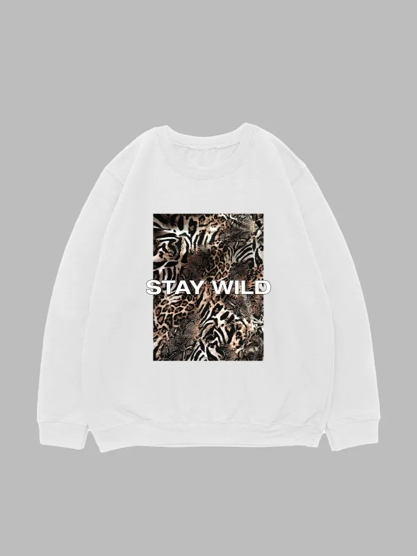 Stay Wild Leopar Baskılı Beyaz Oversize Unisex Sweatshirt