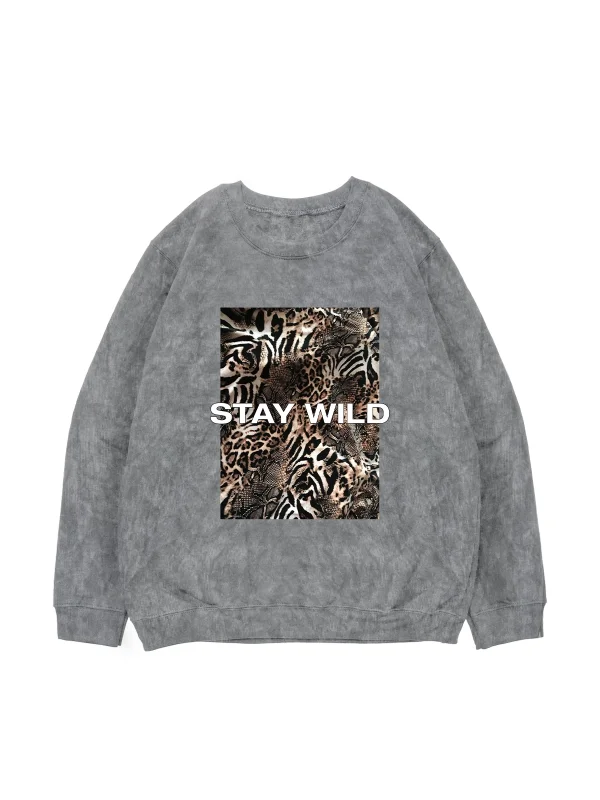 Stay Wild Leopar Baskılı Yıkamalı Beyaz Oversize Unisex Sweatshirt