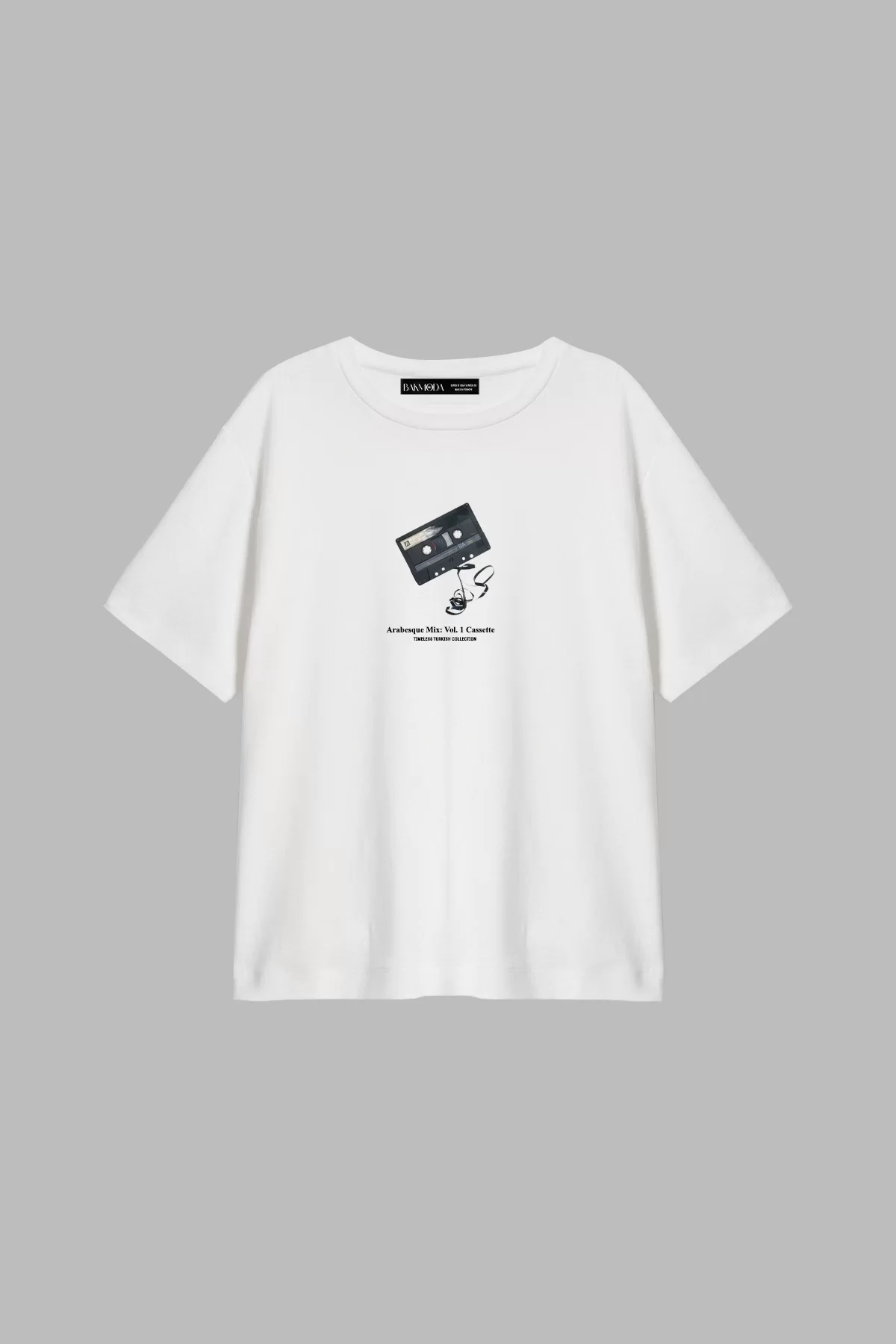 Arabesque Cassette Baskılı Relaxed Fit Beyaz Kadın Tshirt
