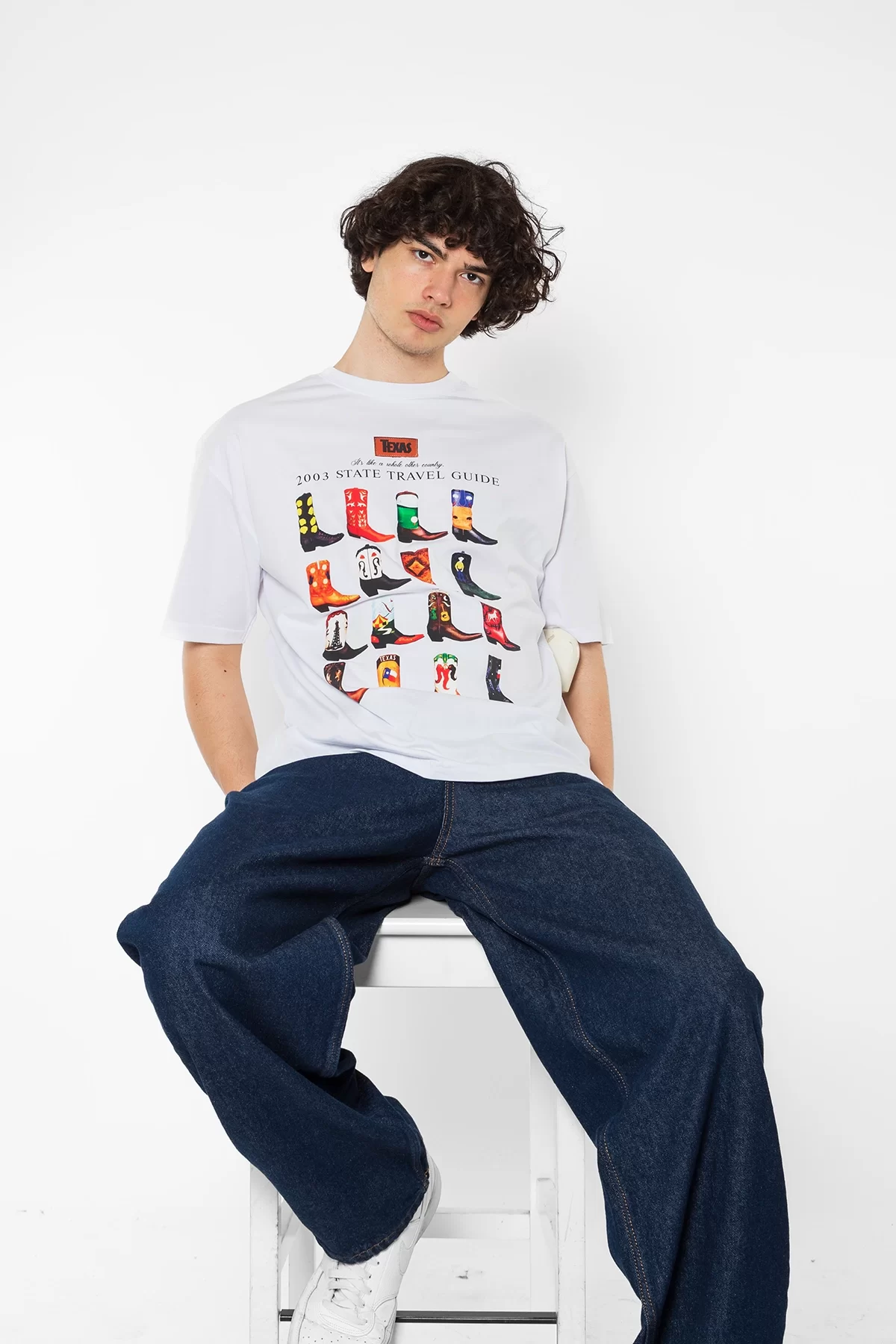 Cowboy Boots Baskılı Oversize Unisex Beyaz Tshirt