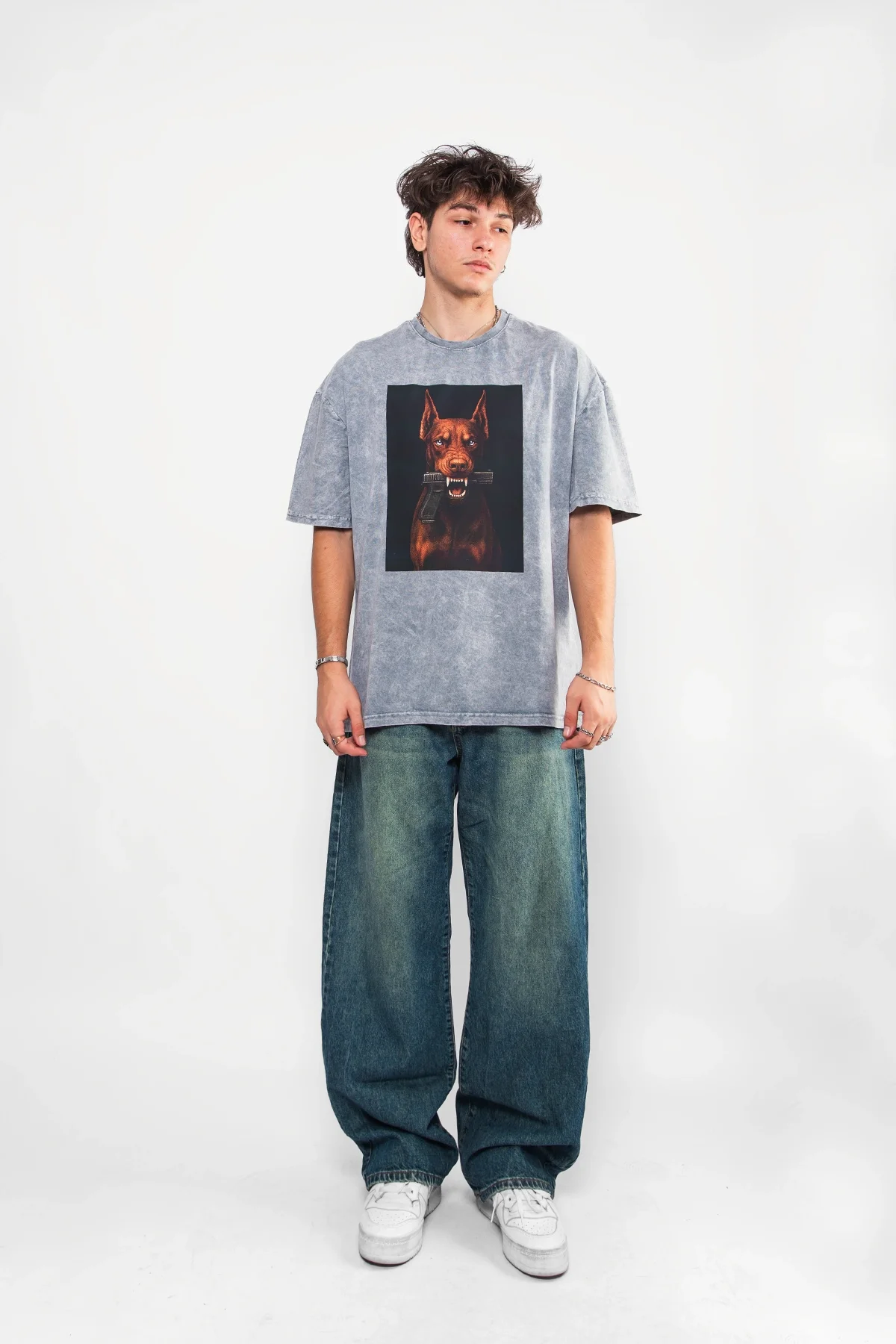 Doberman V2 Baskılı Oversize Unisex Yıkamalı Beyaz Tshirt