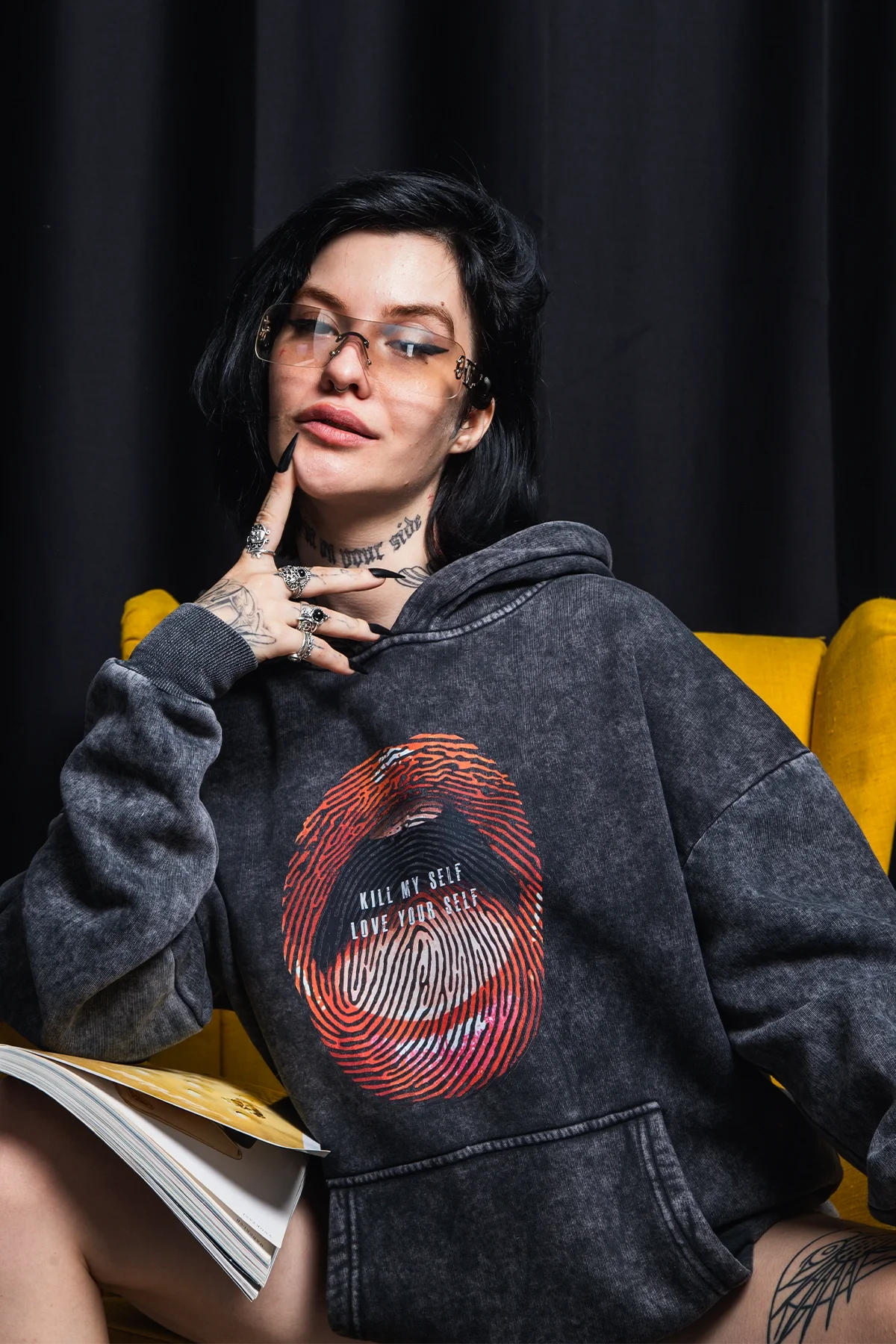 Love Your Self Baskılı Oversize Unisex Yıkamalı Siyah Hoodie