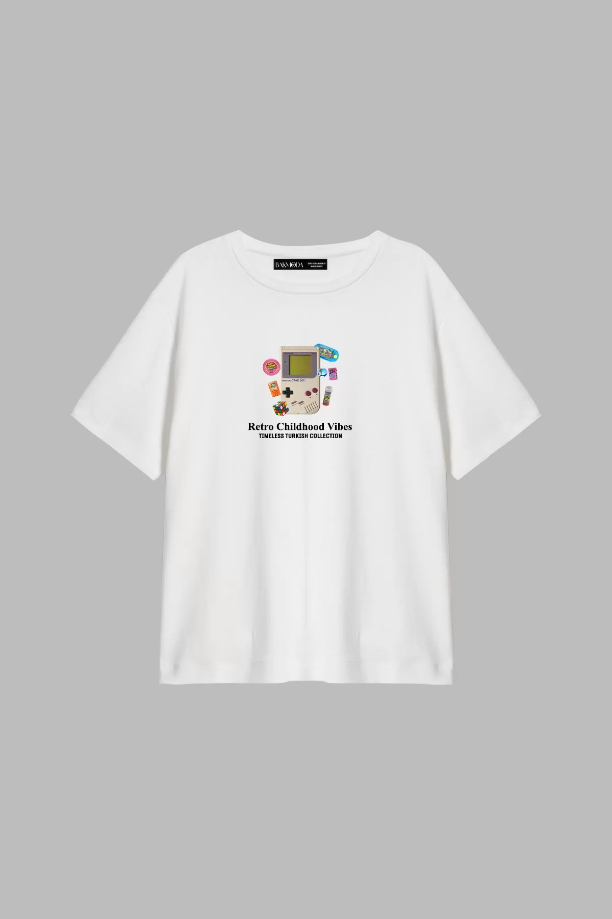 Retro Childhood Vibes Baskılı Relaxed Fit Beyaz Kadın Tshirt