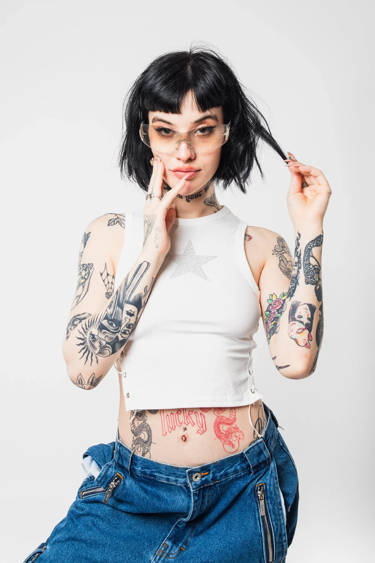 Star Nakış İşlemeli Yandan Bağlamalı Beyaz Crop Top