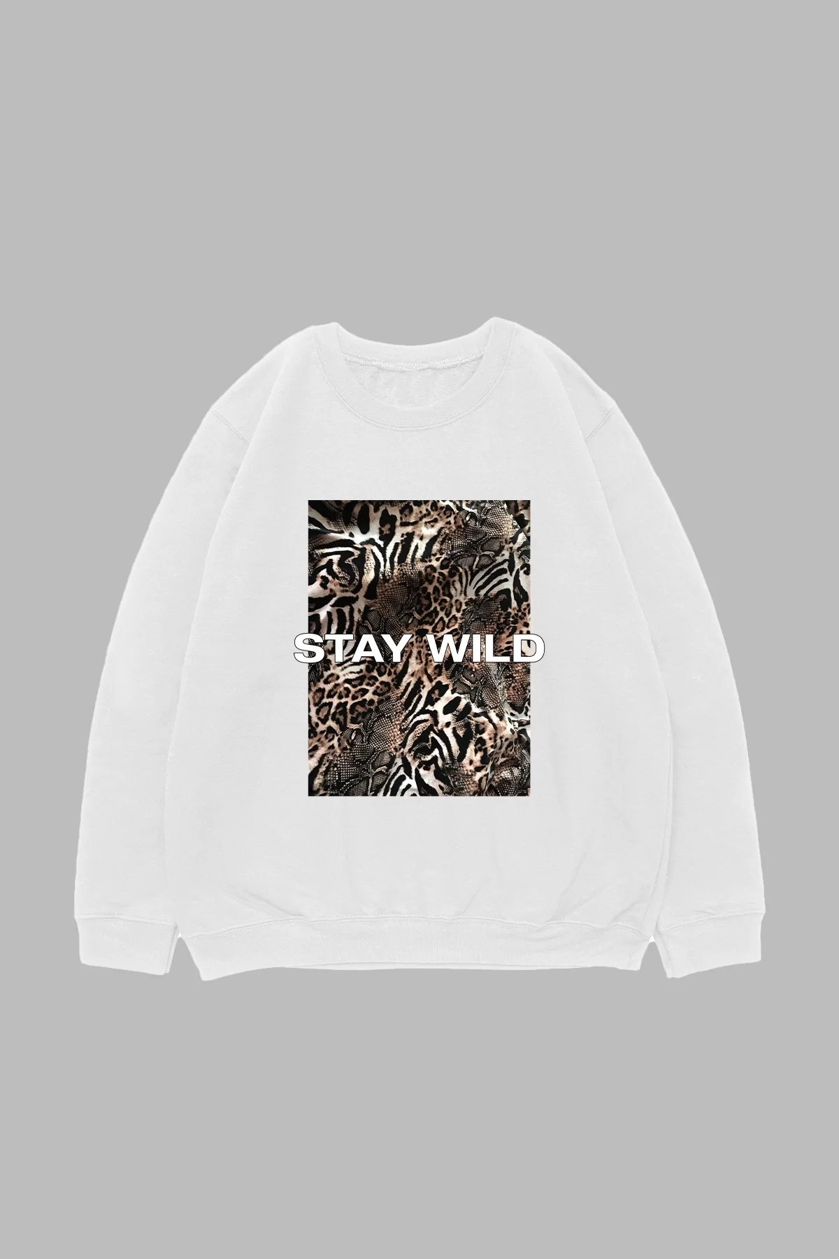 Stay Wild Leopar Baskılı Beyaz Oversize Unisex Sweatshirt