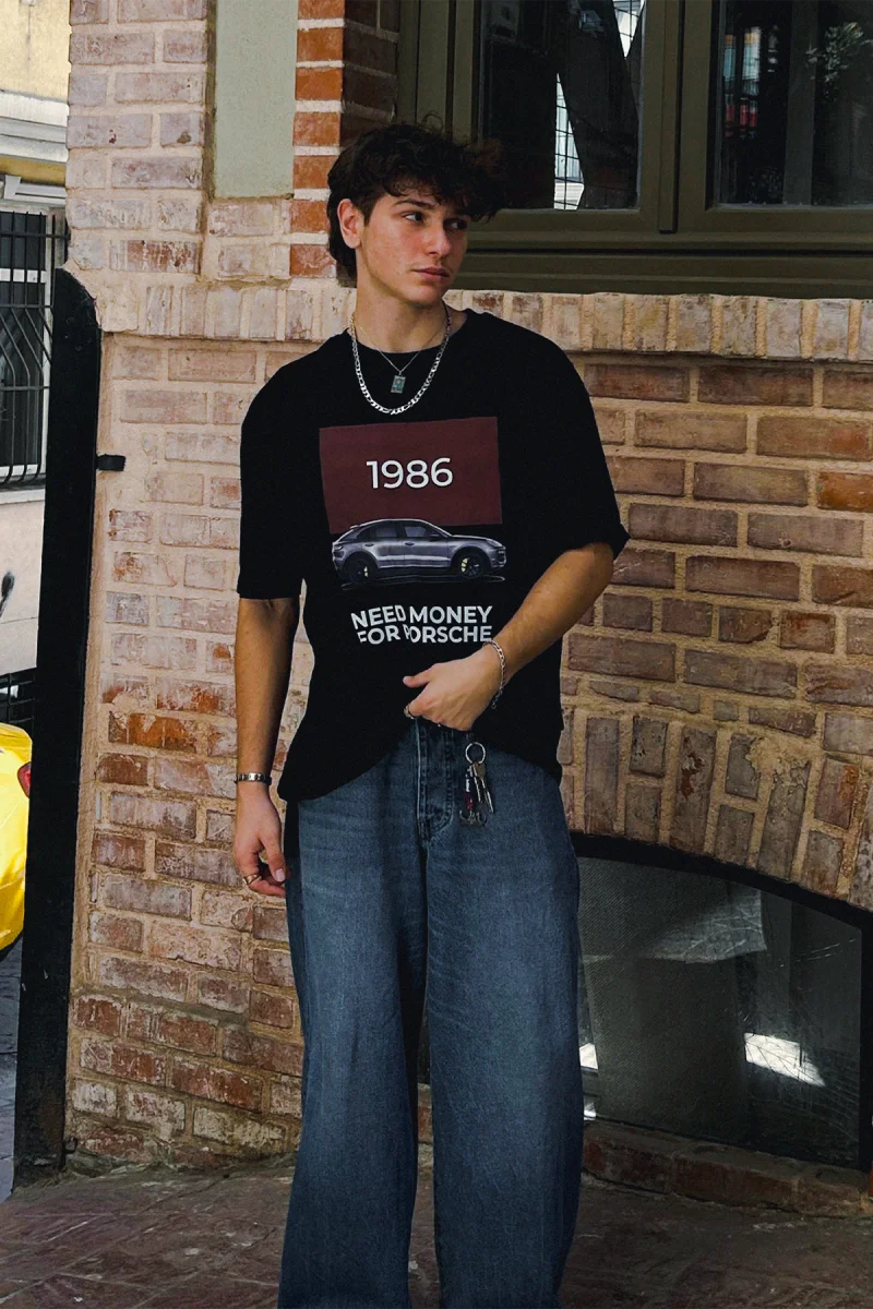 V2 Need Money For Porsche Baskılı Oversize Unisex Siyah Tshirt