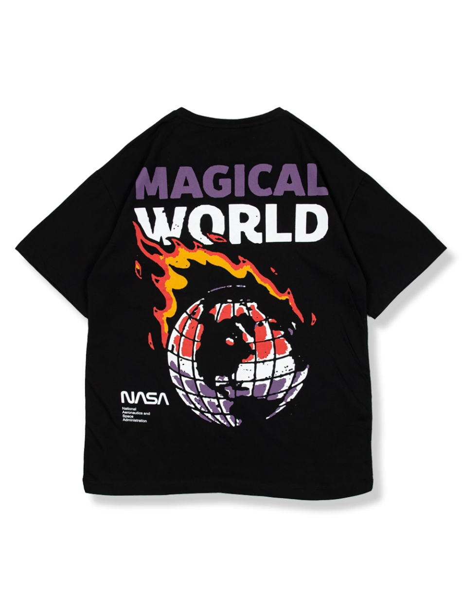 Magical World Baskılı Siyah Unisex Oversize Tshirt