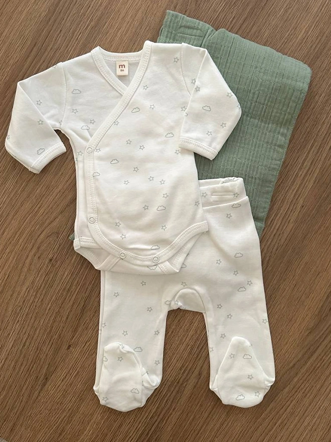 Yıldız Bulut Baskılı Battaniyeli Kruvaze Body