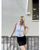 Beyaz Polo Yaka Fermuar Detay Bluz