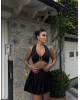 Siyah Boyundan Geçirmeli Aksesuarlı Crop