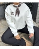 Beyaz Leopar Fularlı Oversize Sweatshırt