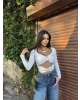 Beyaz Dekolteli Toka Detay Crop