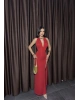 Kırmızı Sırt Dekolteli Yırtmaçlı Uzun Elbise