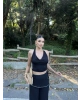 Siyah Tokalı Degaje Yaka Crop