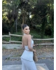 Beyaz Tokalı Degaje Yaka Crop