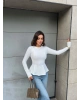 Beyaz Bisiklet Yaka Volanlı Bluz
