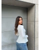 Beyaz Bisiklet Yaka Volanlı Bluz