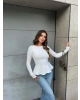 Beyaz Bisiklet Yaka Volanlı Bluz