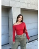 Kırmızı Omuz Dekolteli Crop
