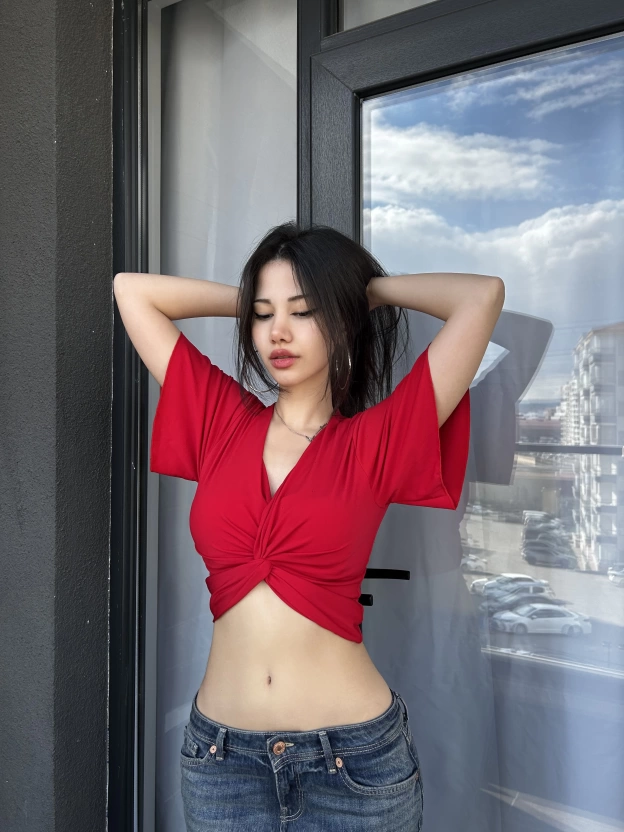 Kırmızı Bağlama Detay Crop