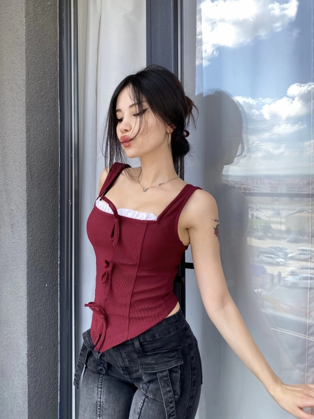 Bordo Fiyonk Detay Tasarım Crop Bluz