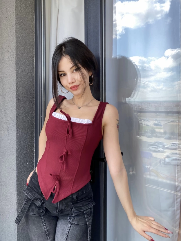 Bordo Fiyonk Detay Tasarım Crop Bluz