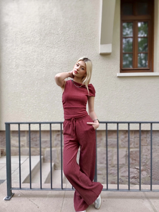 Bordo Omuz Detay Alt Üst Takım