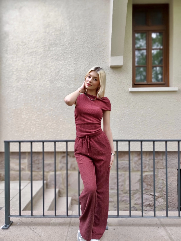 Bordo Omuz Detay Alt Üst Takım