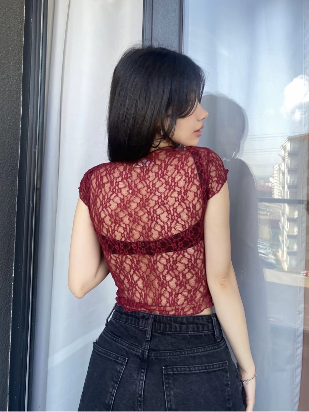 Bordo Asimetrik Dantel Detay Bluz