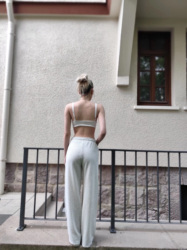 Gri Çizgili Beli Lastikli Pantolon