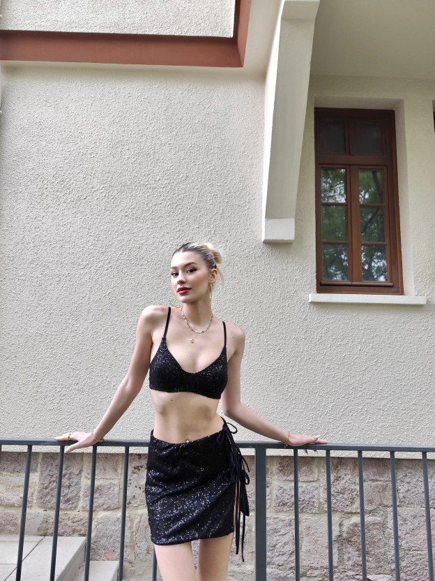 Siyah Payetli Crop Etek Takım