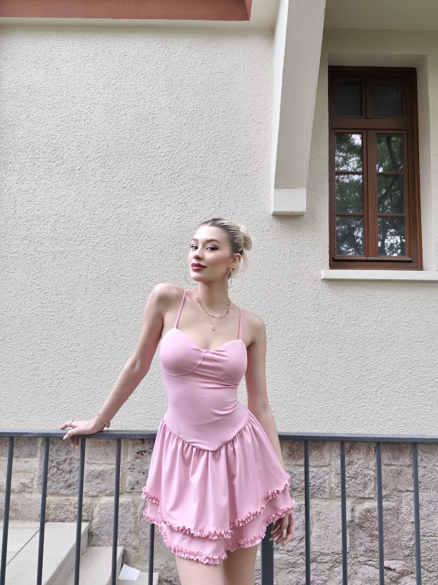 Pembe Askılı Fırfırlı Volan Elbise