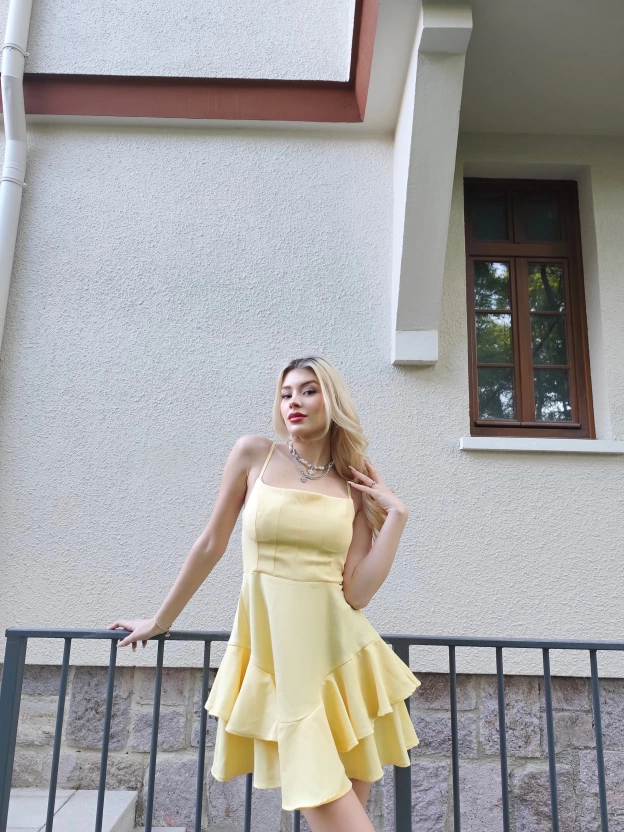 Sarı Askılı Prenses Elbise