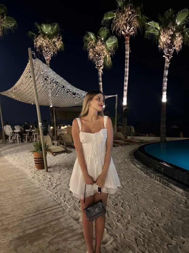 Beyaz Dantel Detay Askılı Prenses Elbise