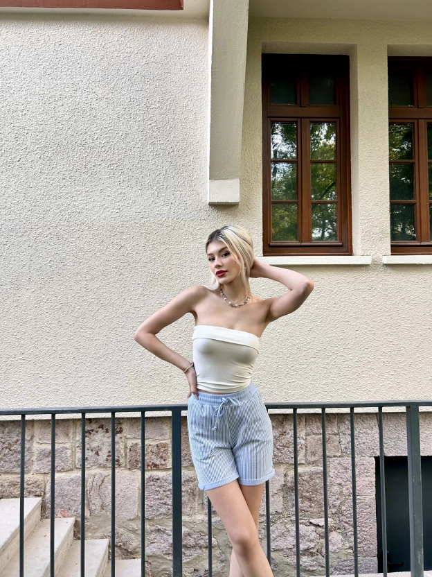 Mavi Çizgili Şort