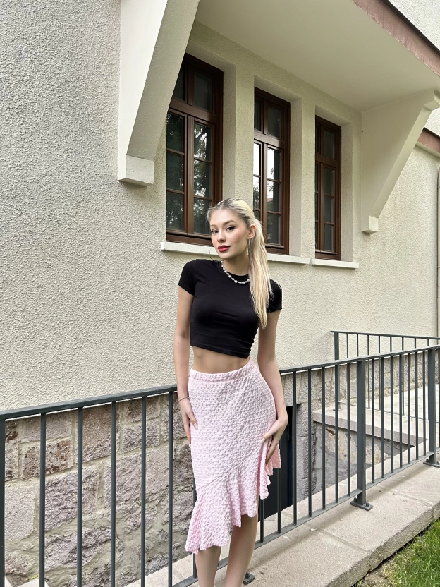 Pembe Asimetrik Bürümcük Etek