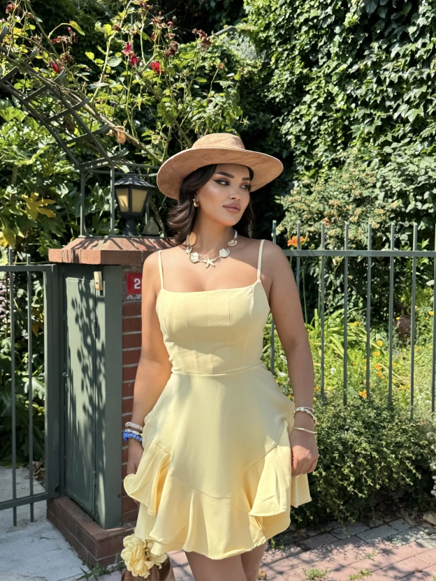 Sarı Askılı Prenses Elbise