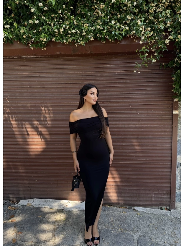 Siyah Madonna Yaka Uzun Basic Elbise