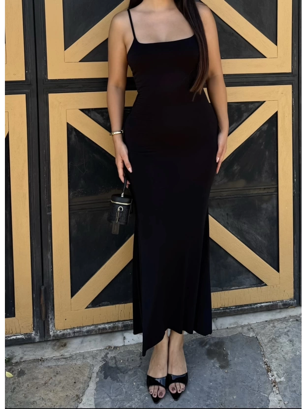 Siyah Askılı Çan Elbise