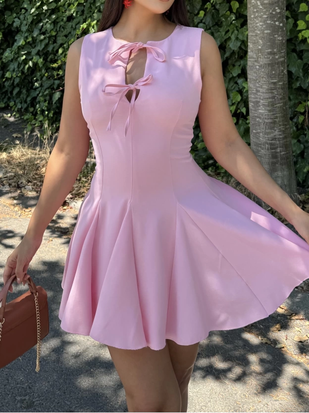 Pembe Bağlama Detay Tasarım Mini Elbise