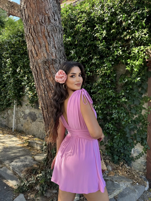 Pembe Omuz Büzgü Şortlu Elbise
