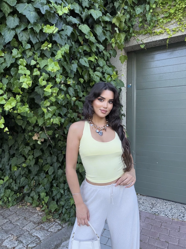 Sarı Boyundan Geçirmeli Crop